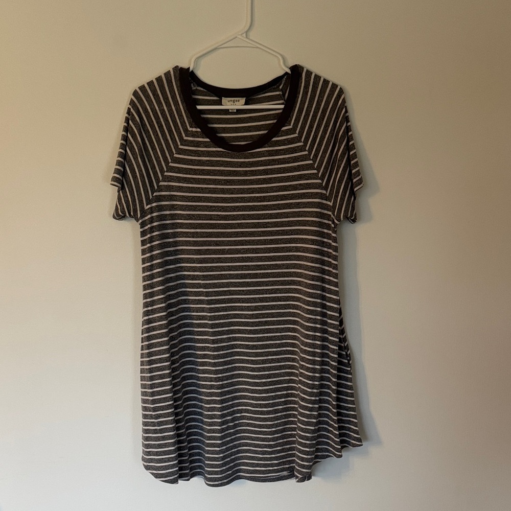 Umgee Striped Gray and White T-Shirt Dress - women’s size large